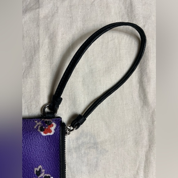 Coach Bramble Rose leather top Zip wristlet 💖 - Picture 4 of 6